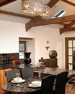 Falstone Barns
