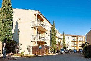 ResidHotel Golf Grand Avignon