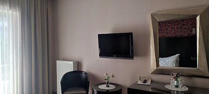 Areos Hotel