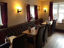 Hunters Lodge Inn