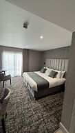 The Knowes Hotel & Restaurant