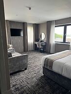 The Knowes Hotel & Restaurant