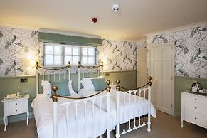 Mortons Manor