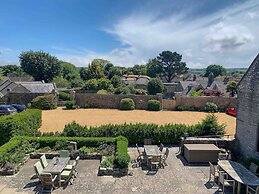 Mortons Manor