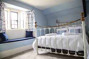 Mortons Manor