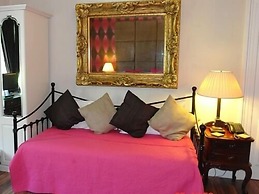 Sandaig Guest House