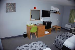 Happy Guests Lodge