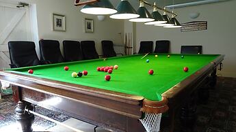 The Furze Bush Inn