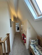 Guiting Guest House