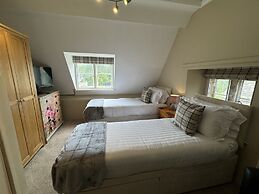 Guiting Guest House