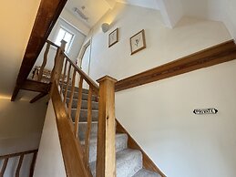 Guiting Guest House