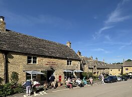 Guiting Guest House