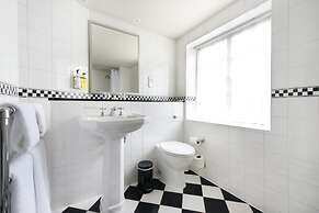 Luttrell Arms Hotel