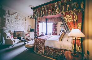 Luttrell Arms Hotel