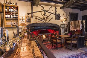 Luttrell Arms Hotel