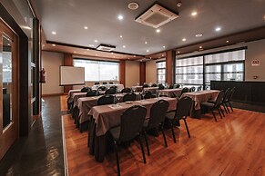 Zenit Aparthotel Hall88