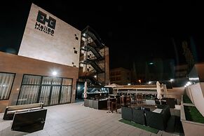 Zenit Aparthotel Hall88