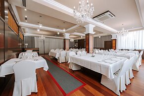 Zenit Aparthotel Hall88