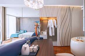 Hotel Baraquda Pattaya By Heeton