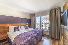 Pakat Suites
