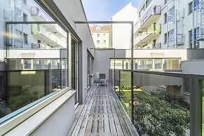 Pakat Suites