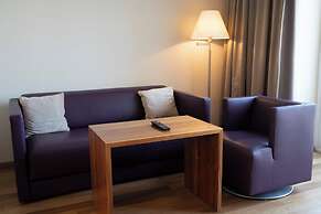 Pakat Suites