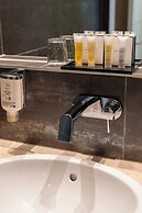 Pakat Suites