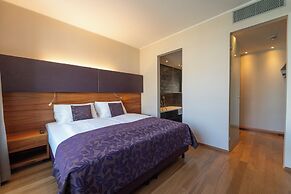 Pakat Suites