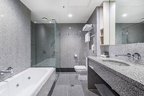 Mantra Melbourne Airport