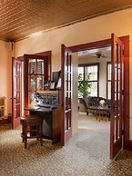 Chamberlin Inn Cody