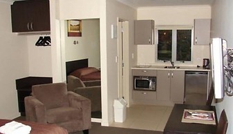 St John's Court Motel