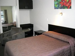 St John's Court Motel