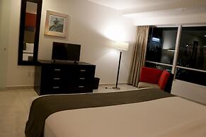 Hotel & Suites PF