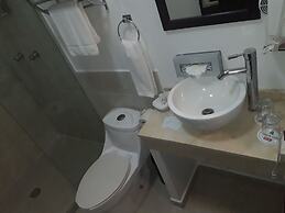 Hotel & Suites PF