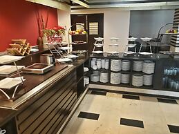Hotel & Suites PF