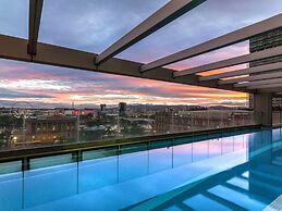 Oaks Brisbane Casino Tower Suites