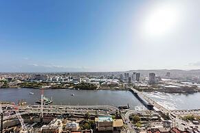 Oaks Brisbane Casino Tower Suites
