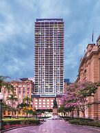 Oaks Brisbane Casino Tower Suites