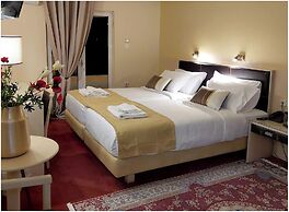 Lakonia Hotel
