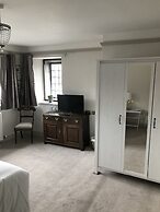 Bankes Arms Hotel