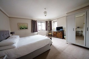 Bankes Arms Hotel