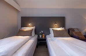 Enter Viking Hotel