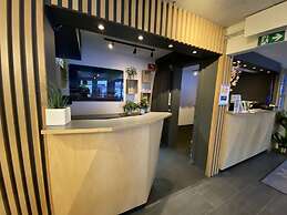 Enter Viking Hotel