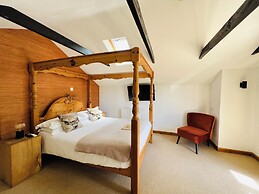 Cottage Lodge Hotel