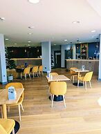 Passage House Hotel