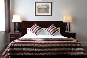 OYO Devonshire Park Hotel