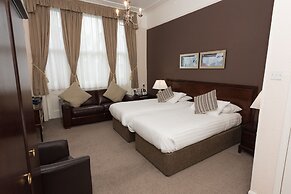 OYO Devonshire Park Hotel