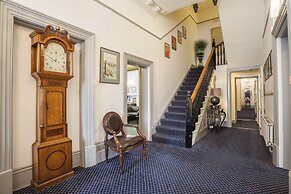 OYO Devonshire Park Hotel