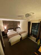 The Redwell Inn