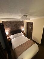 The Redwell Inn